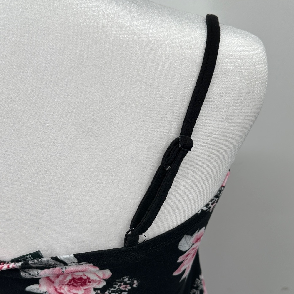 Laura Ashley Black and Pink Floral Nightie and Robe Set - Picture 5 of 8